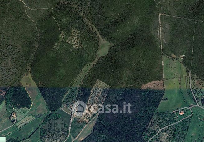Terreno agricolo in commerciale in 