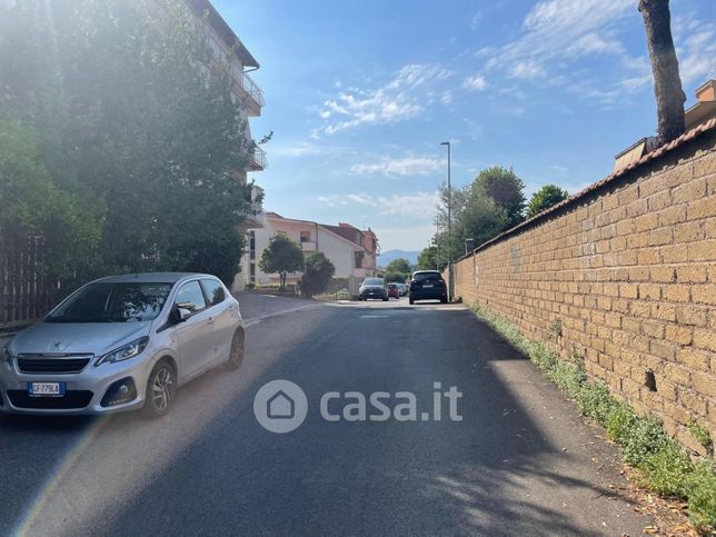 Box/posto auto in residenziale in Via Montallegro