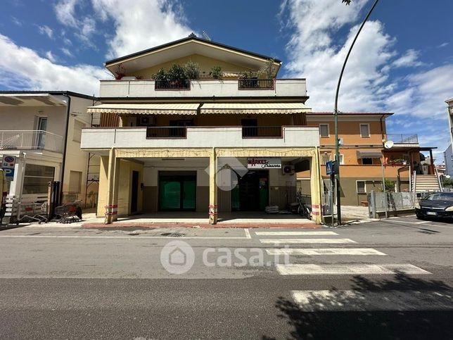 Appartamento in residenziale in Via Cesare De Titta 140