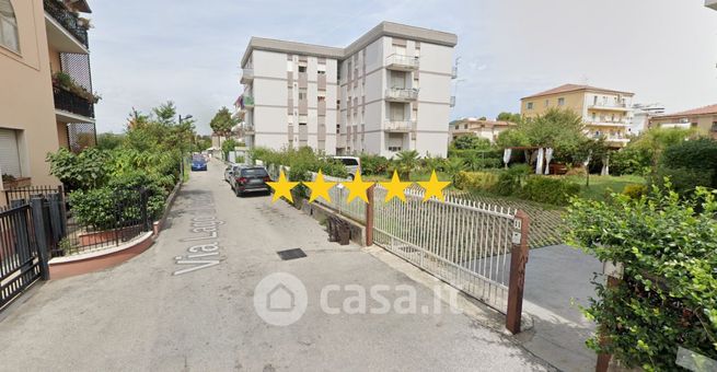 Appartamento in residenziale in Via Lago di Piediluco