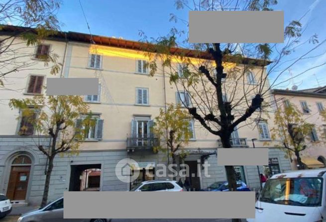 Casa indipendente in residenziale in Via XX Settembre 17