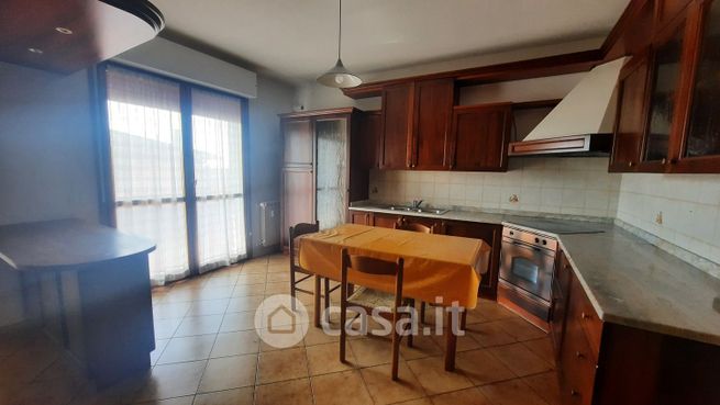 Appartamento in residenziale in Via A. Grandi 107