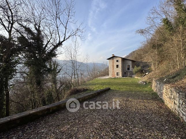 Rustico/casale in residenziale in Via dal Maso Bruno