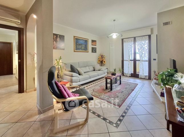Appartamento in residenziale in Via Bernale