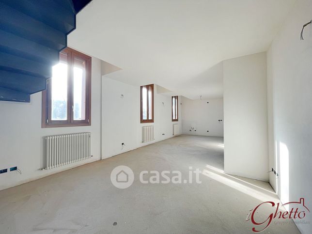 Appartamento in residenziale in Via Piangipane 3