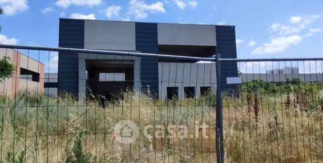 Capannone in commerciale in Strada Privata Archimede