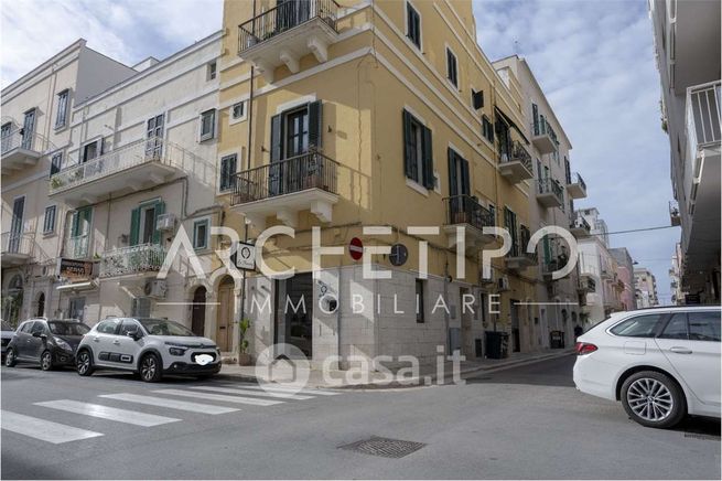 Negozio/locale commerciale in commerciale in Via Barnaba Giovanni