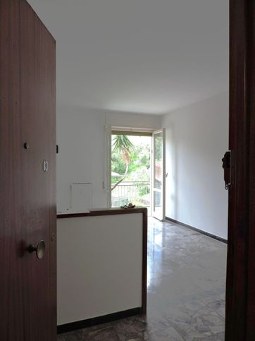 Appartamento in residenziale in Via Genova 38