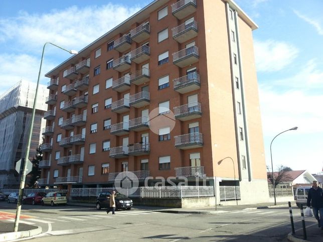 Appartamento in residenziale in Via Vincenzo Monti 21