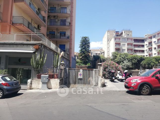 Box/posto auto in residenziale in Via Caronda 403