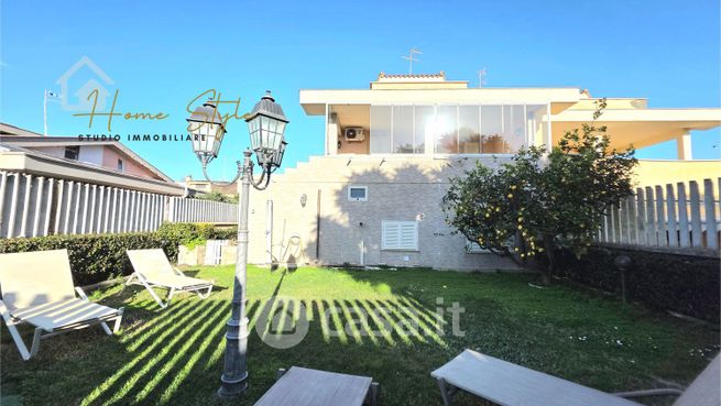 Casa bi/trifamiliare in residenziale in Viale Georgia