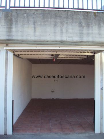 Box/posto auto in residenziale in Via dell'Antica Porta 17
