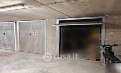 Box/posto auto in residenziale in Corso Leonardo da Vinci