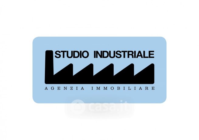 Ufficio in commerciale in Via Regina Pacis