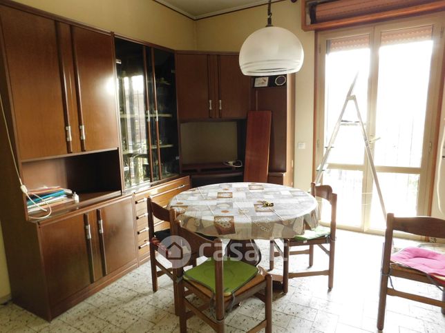 Villetta a schiera in residenziale in Via F. L. Ferrari 10