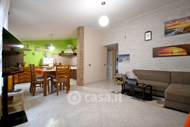 Appartamento in residenziale in Via Bellini