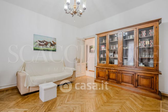 Appartamento in residenziale in Via Trieste 74