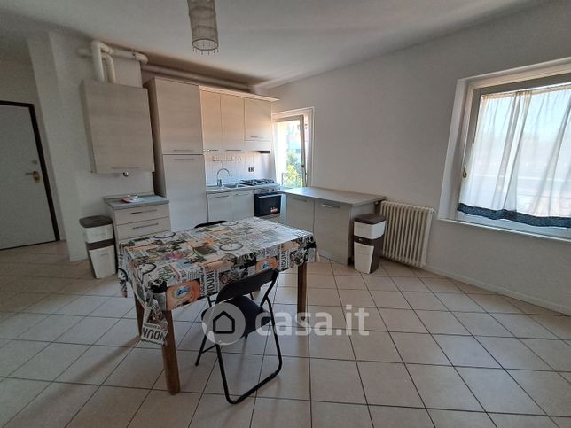 Appartamento in residenziale in Via Parisio
