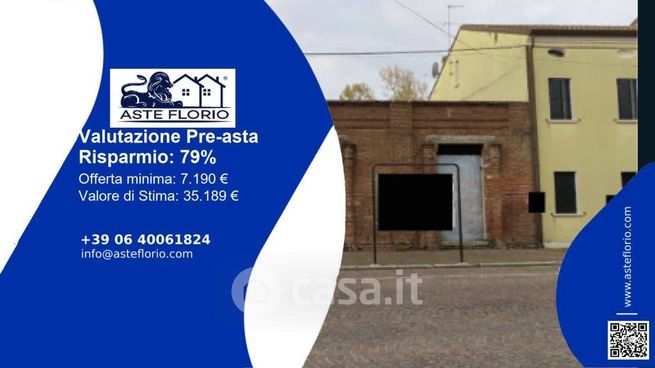 Capannone in commerciale in Corso del Popolo 45