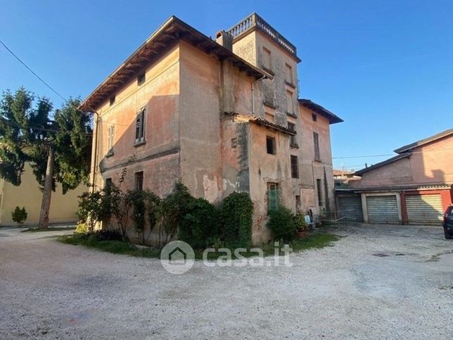 Casa indipendente in residenziale in Via Pietro Cismondi