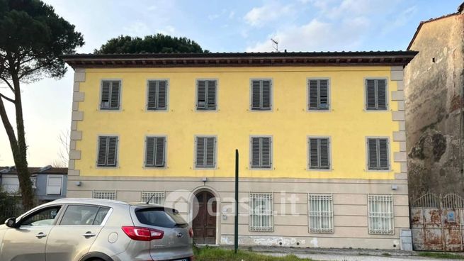 Appartamento in residenziale in Viale Castruccio Castracani