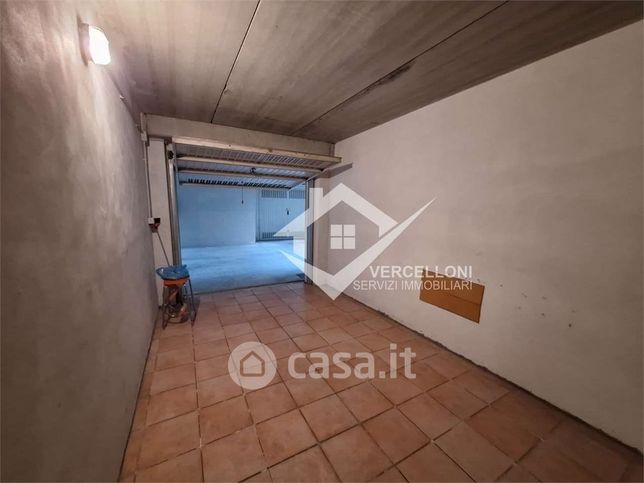 Box/posto auto in residenziale in 