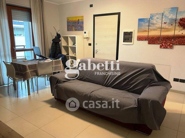Appartamento in residenziale in Via Mombarcaro 119