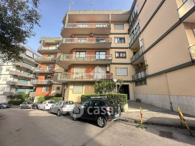 Appartamento in residenziale in Via Domenico Fontana 135