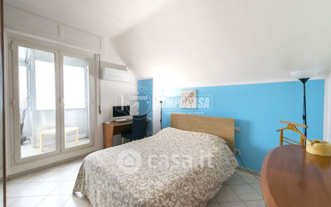 Appartamento in residenziale in Via Lorenteggio 238 a