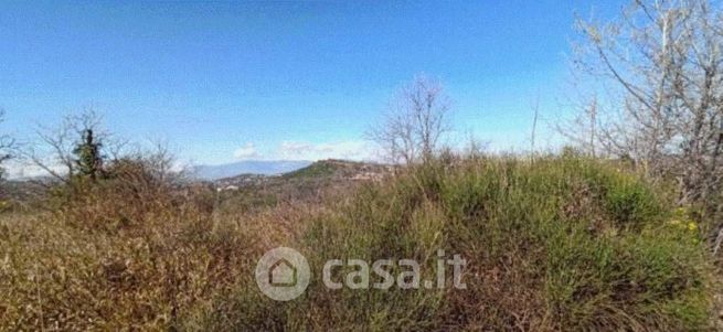 Terreno agricolo in commerciale in Via Fonte Vecchia 1
