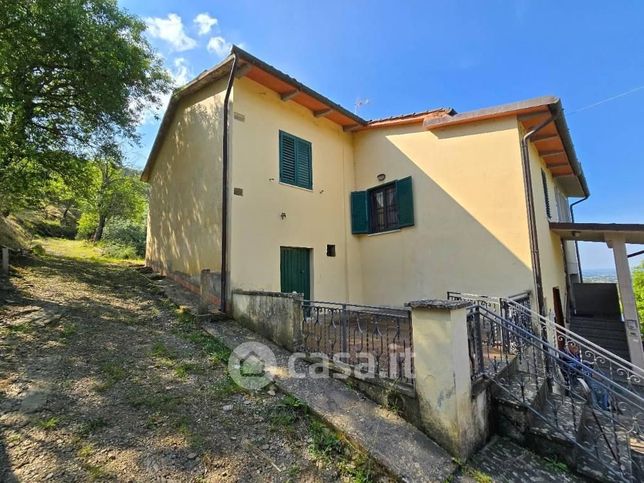Casa indipendente in residenziale in cozzano