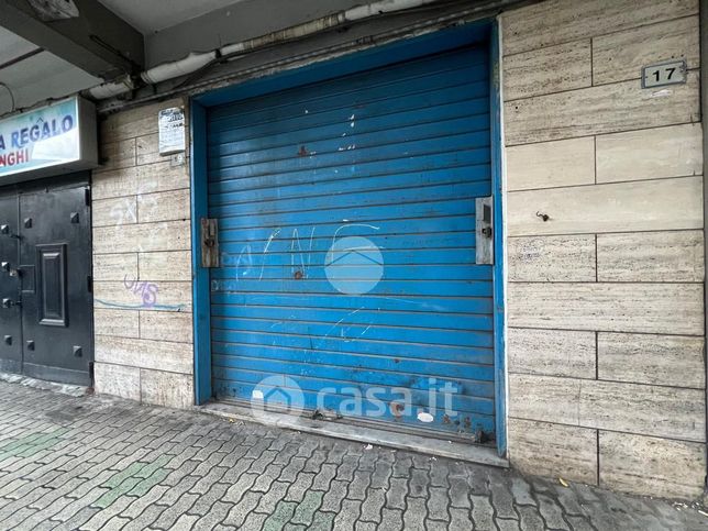 Garage/posto auto in residenziale in Via G. Cesare 19