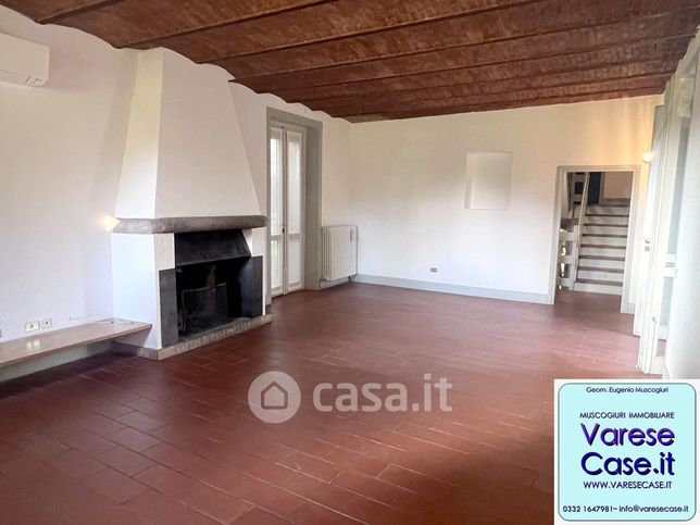 Casa indipendente in residenziale in Via Confalonieri 21