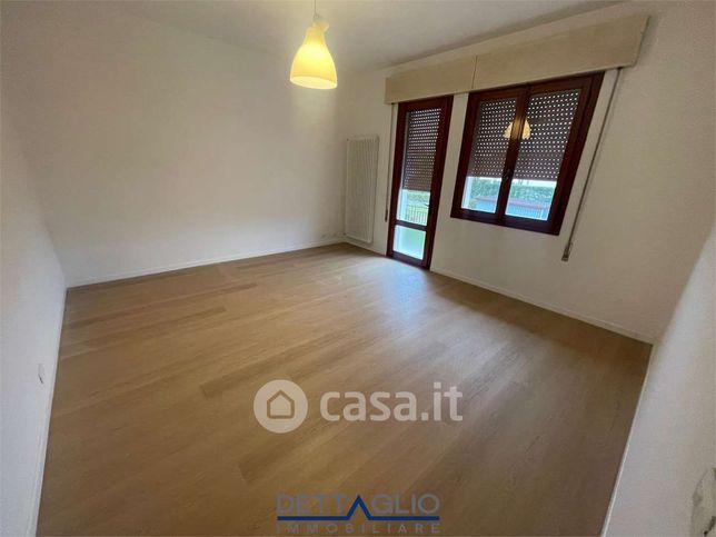 Appartamento in residenziale in Via Boldani 11