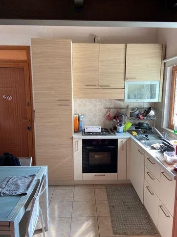 Appartamento in residenziale in Via Esino