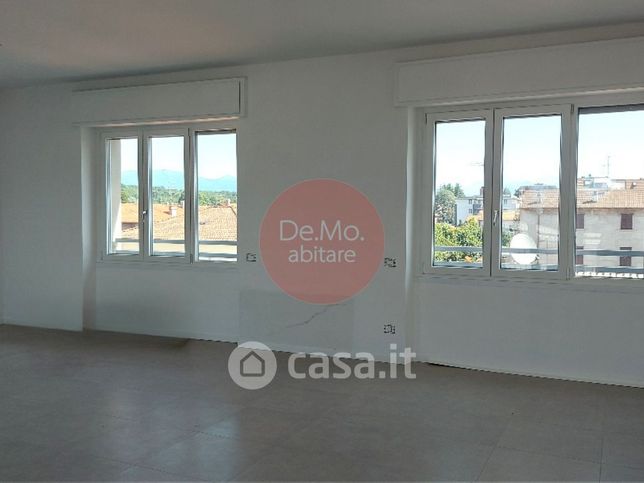 Appartamento in residenziale in Via IV Novembre