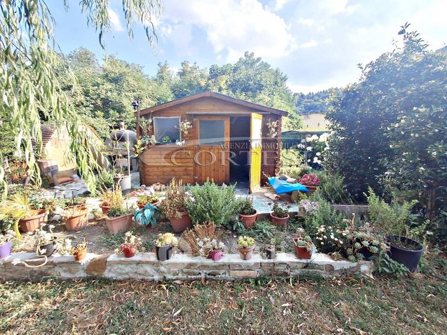 Terreno agricolo in commerciale in 