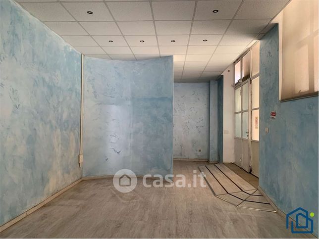 Ufficio in commerciale in Via Colleoni 10