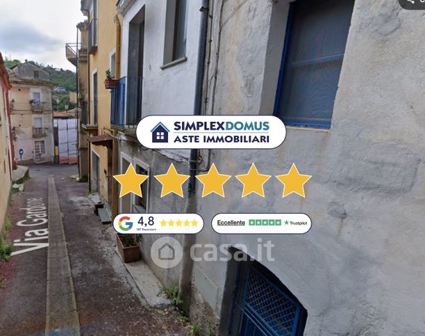 Appartamento in residenziale in Via Gardone