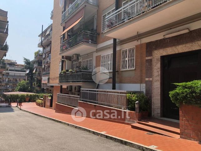 Appartamento in residenziale in Via Luciano Zuccoli 49