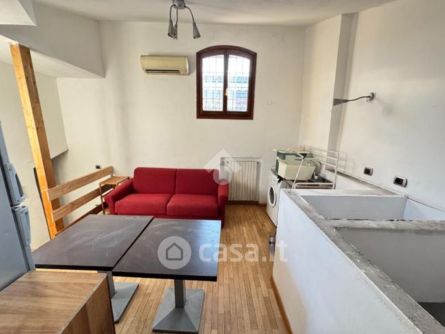 Appartamento in residenziale in Via Borletto 20