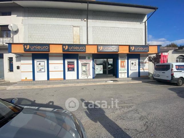 Capannone in commerciale in Via Valeria Tiburtina