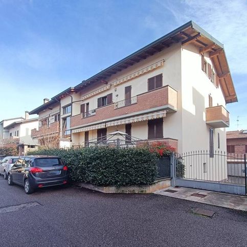 Appartamento in residenziale in Via Privata Milano 3