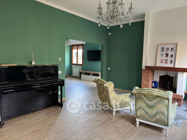 Villa in residenziale in Via della Chiesa 58