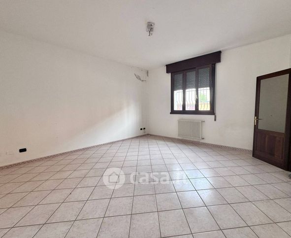 Casa bi/trifamiliare in residenziale in Via A. Rossi 24