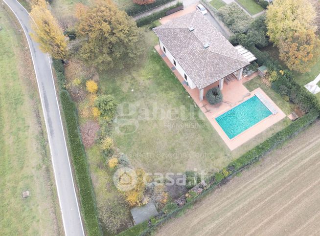 Villa in residenziale in Via Russo