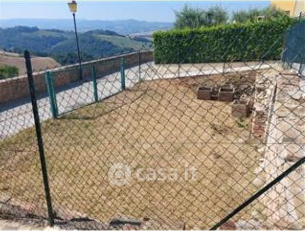 Terreno agricolo in commerciale in Via delle Mura