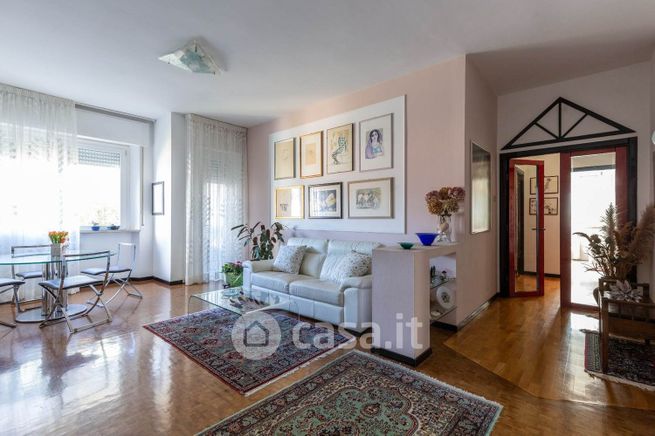 Appartamento in residenziale in Via Cipriani 3