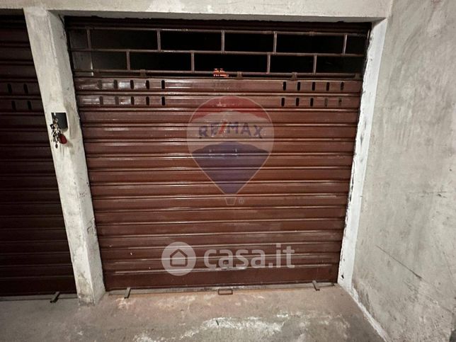 Garage/posto auto in residenziale in Largo Belvedere 13