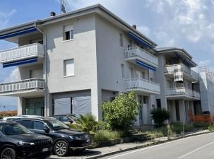 Appartamento in residenziale in Via Giovanni Pascoli 4